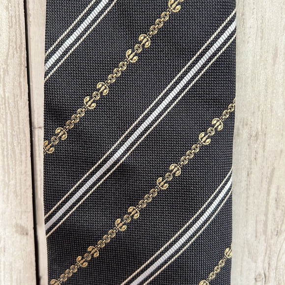 Mens Gucci tie - Picture 3 of 10